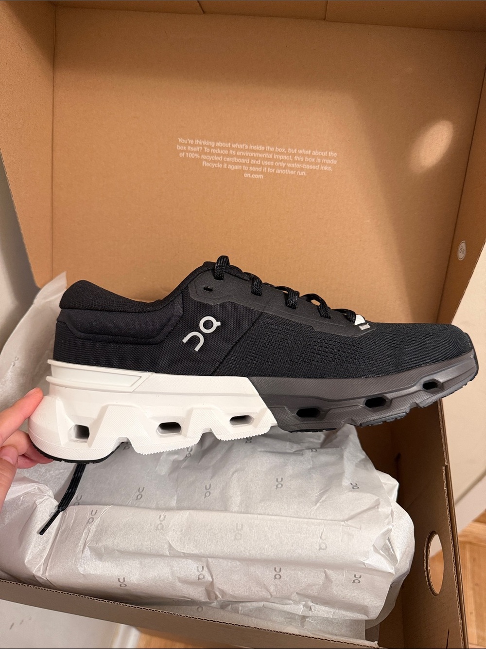 BRAND NEW! On sneaker men’s Cloudflyer Black and White